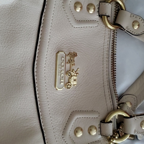 Coach leather handbag - Picture 2 of 6